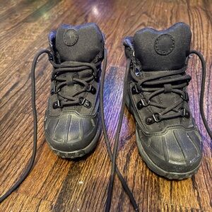 Timberland Junior cover waterproof hiking boot sz9 toddler